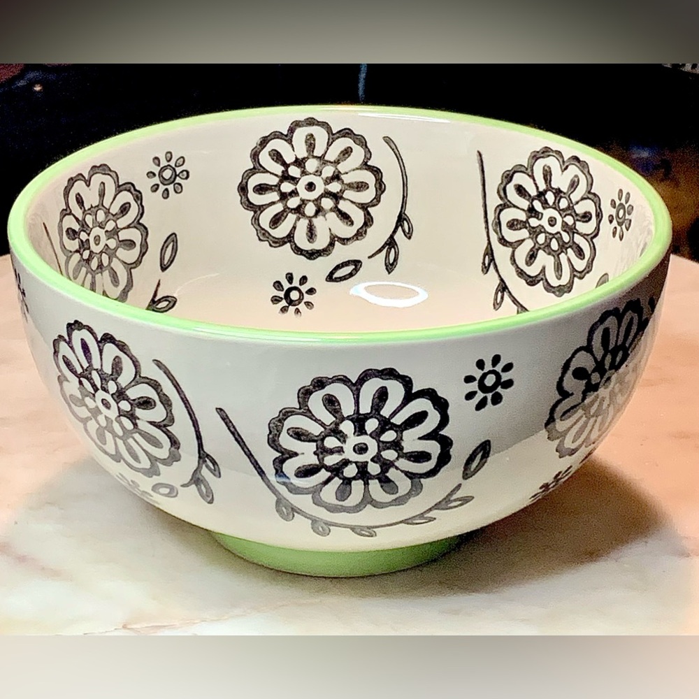 SIGNATURE HOUSEWARES BOWL SOUP CEREAL NEW WHITE BLACK GREEN 6 IN BOHEMIA DESIGN